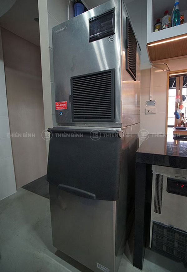 Gợi ý 3 mẫu máy làm đá vảy Hoshizaki phù hợp với nhà hàng 3 Máy làm đá vảy Hoshizaki FM-480AKE-SB